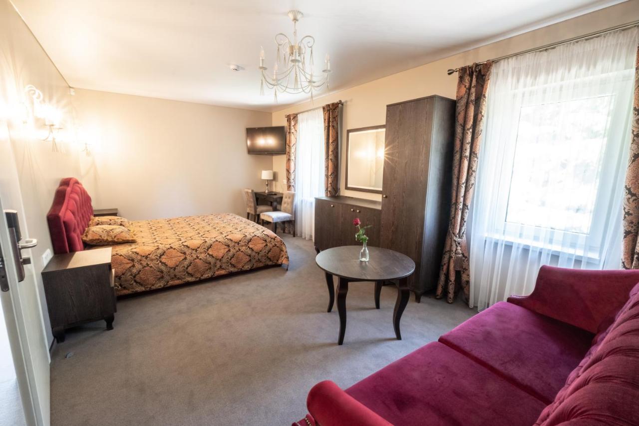 Junior Suite with Garden View