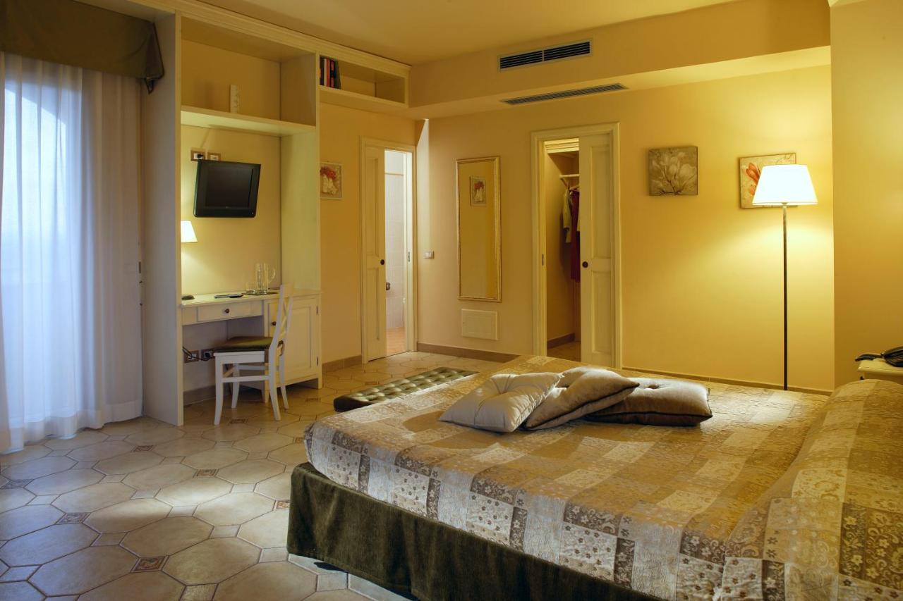 Deluxe Junior Suite