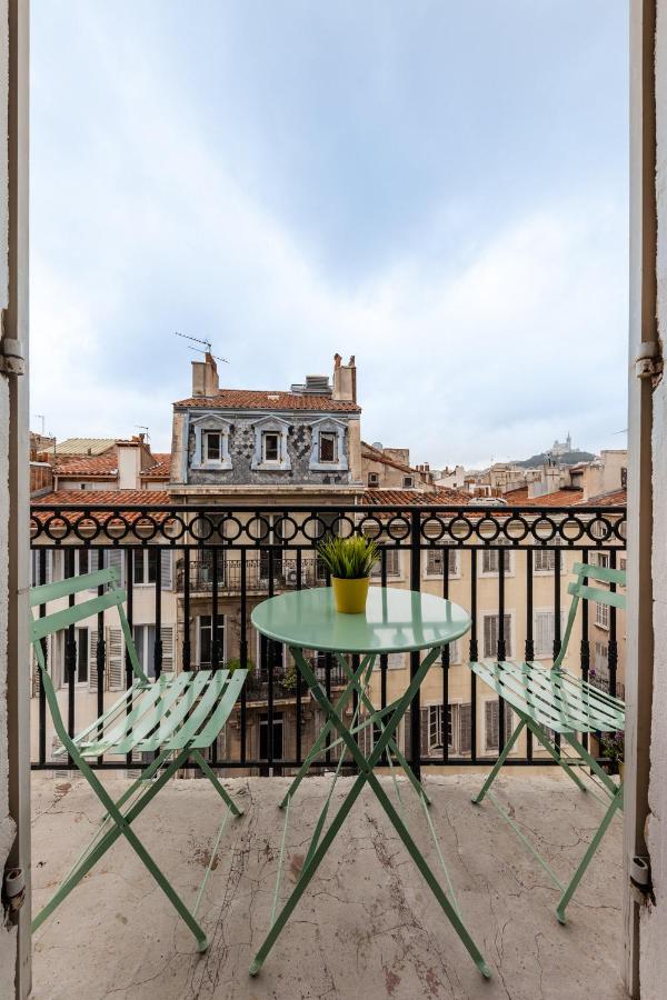 Les Cocons - 8 appartements à 100m du Vieux Port - B&B