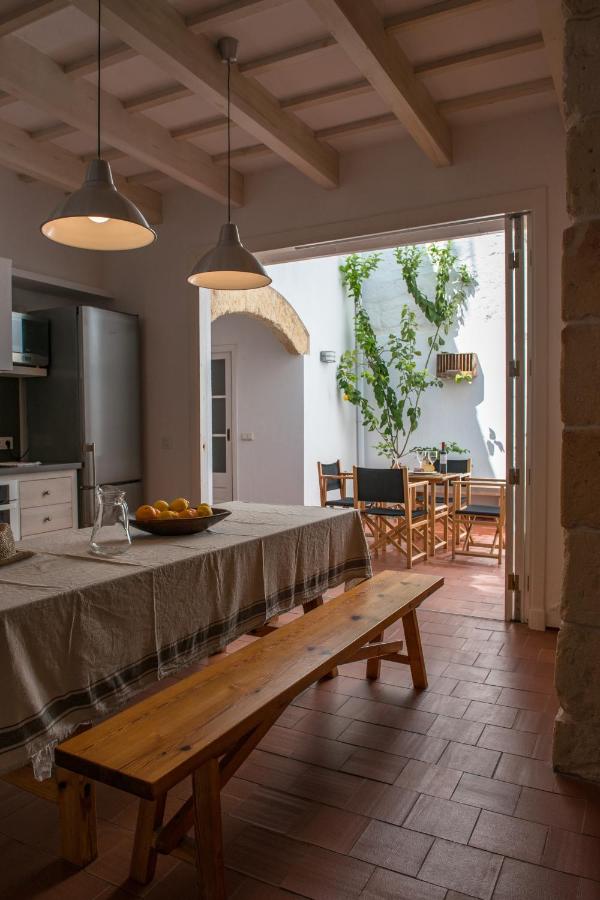 B&B Ciutadella - Cal Bisbe - Bed and Breakfast Ciutadella