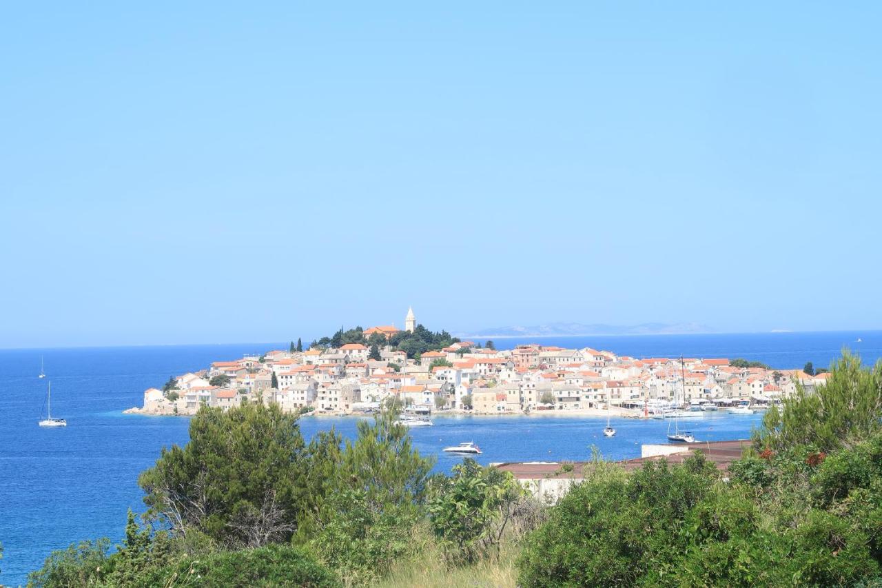 Two-Bedroom Apartment with Sea View (3 Adults)