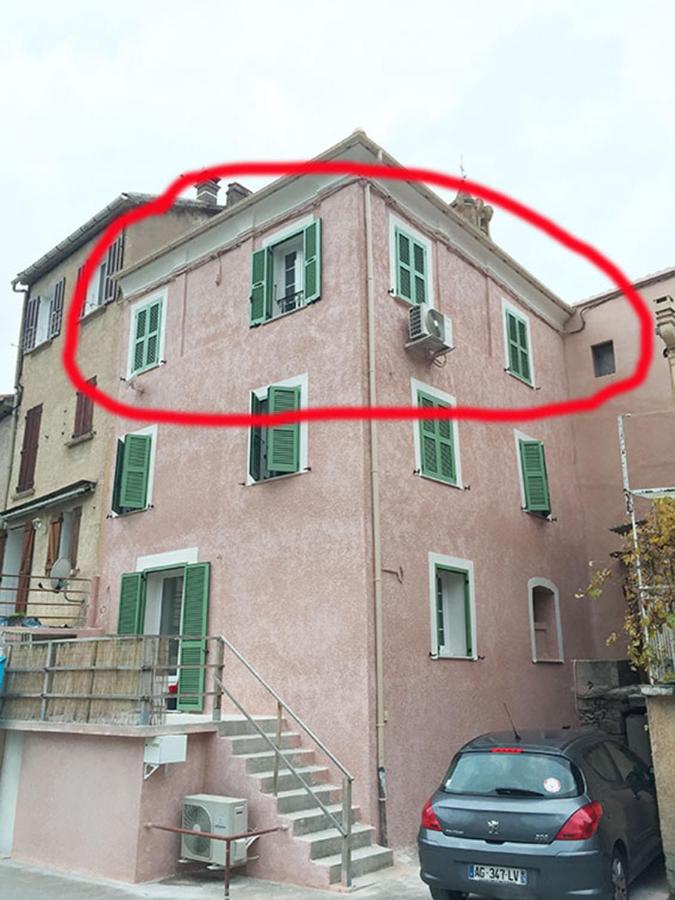 Charmant F2 dans joli village Corse - Ferienwohnung