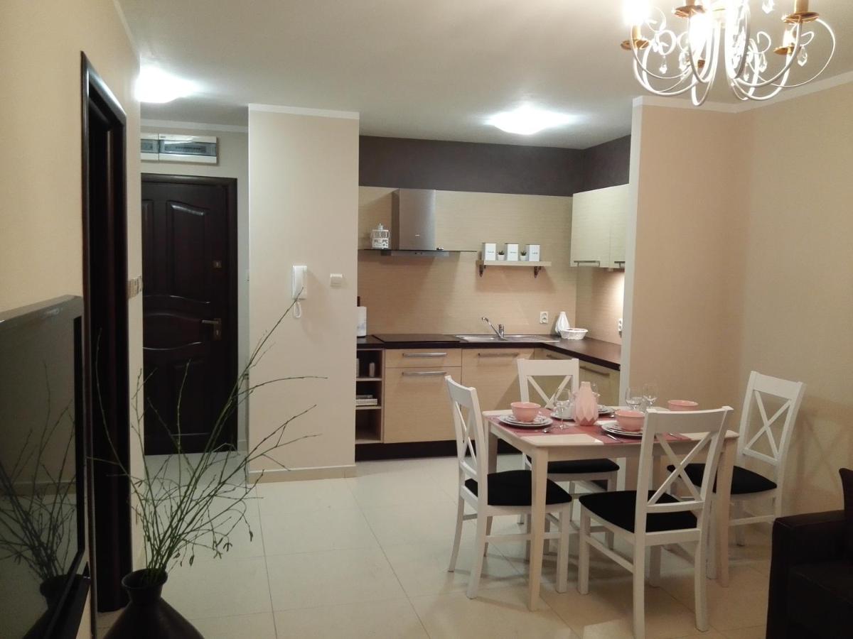 Różany Zakątek - Chambres d’hôtes Sarbinowo