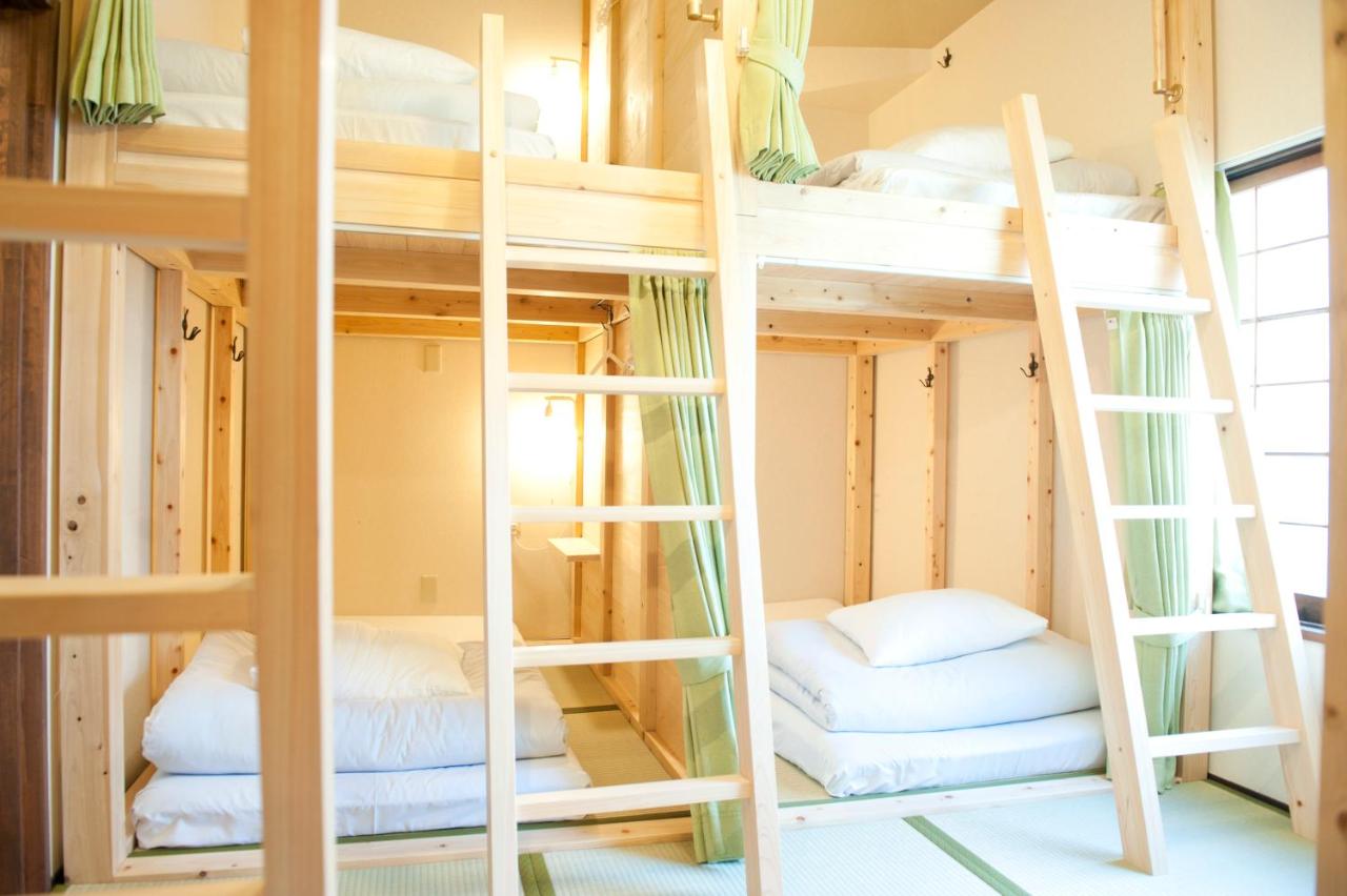 Bunk Bed in Mixed Dormitory Room with Shared Bathroom