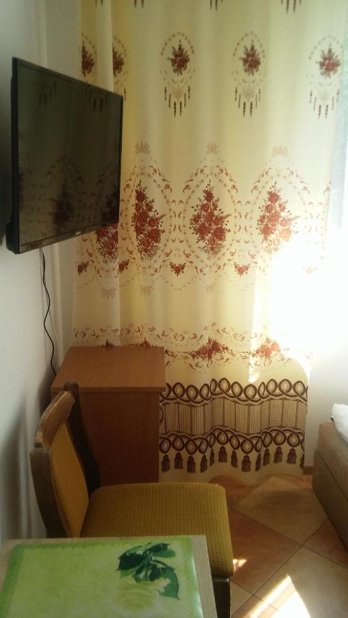 Camera Doppia con Letti Singoli con Bagno