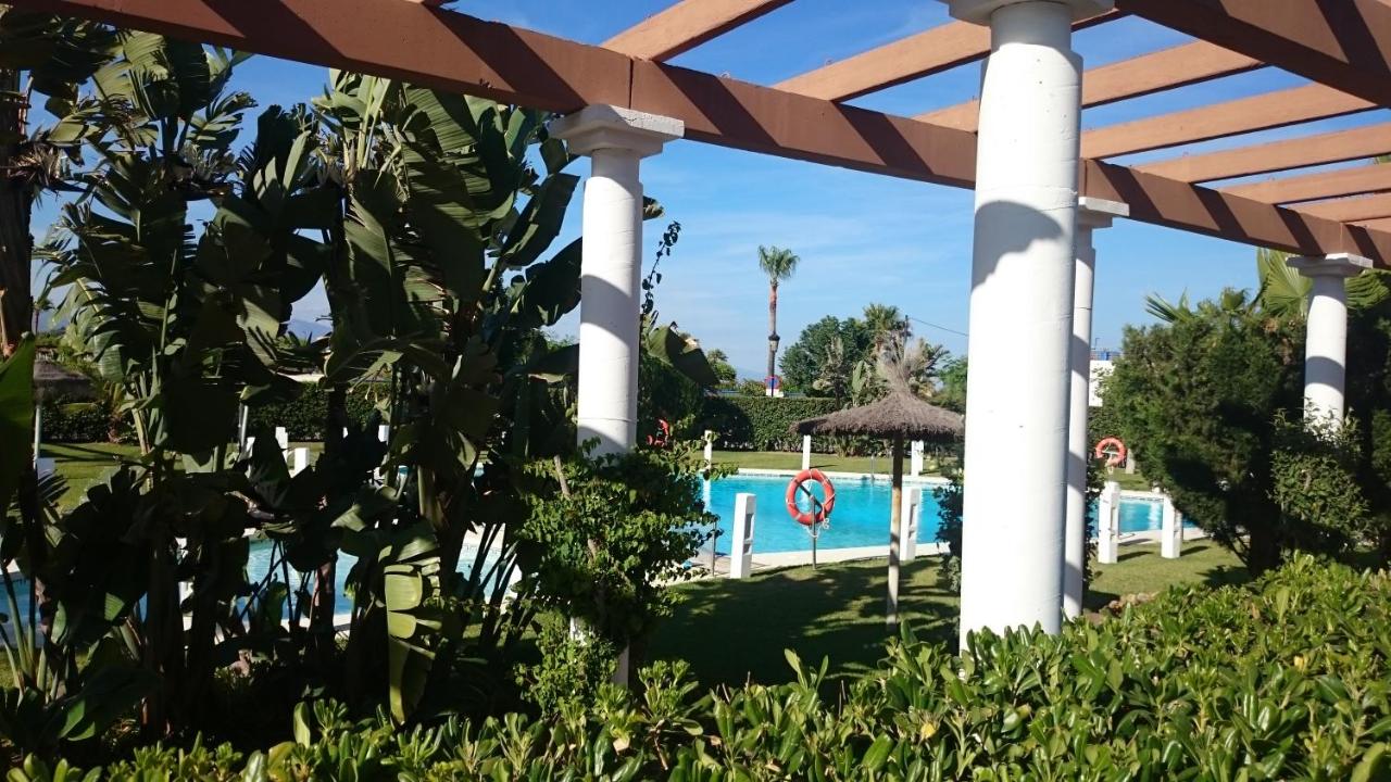 Ático en La Noria, piscina privada en primera línea de playa. - Ferienwohnung San Luis de Sabinillas