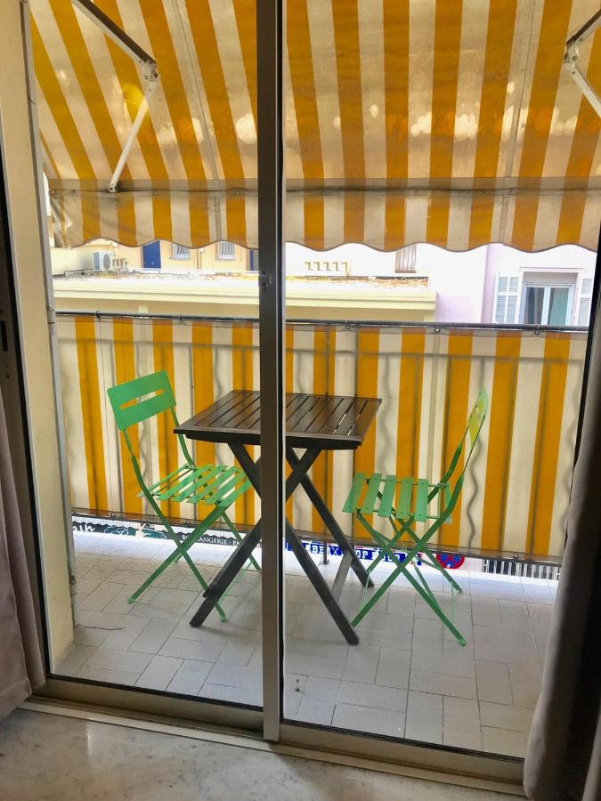 3 pièces- Vieux port- Terrasse - Parking Possible - B&B