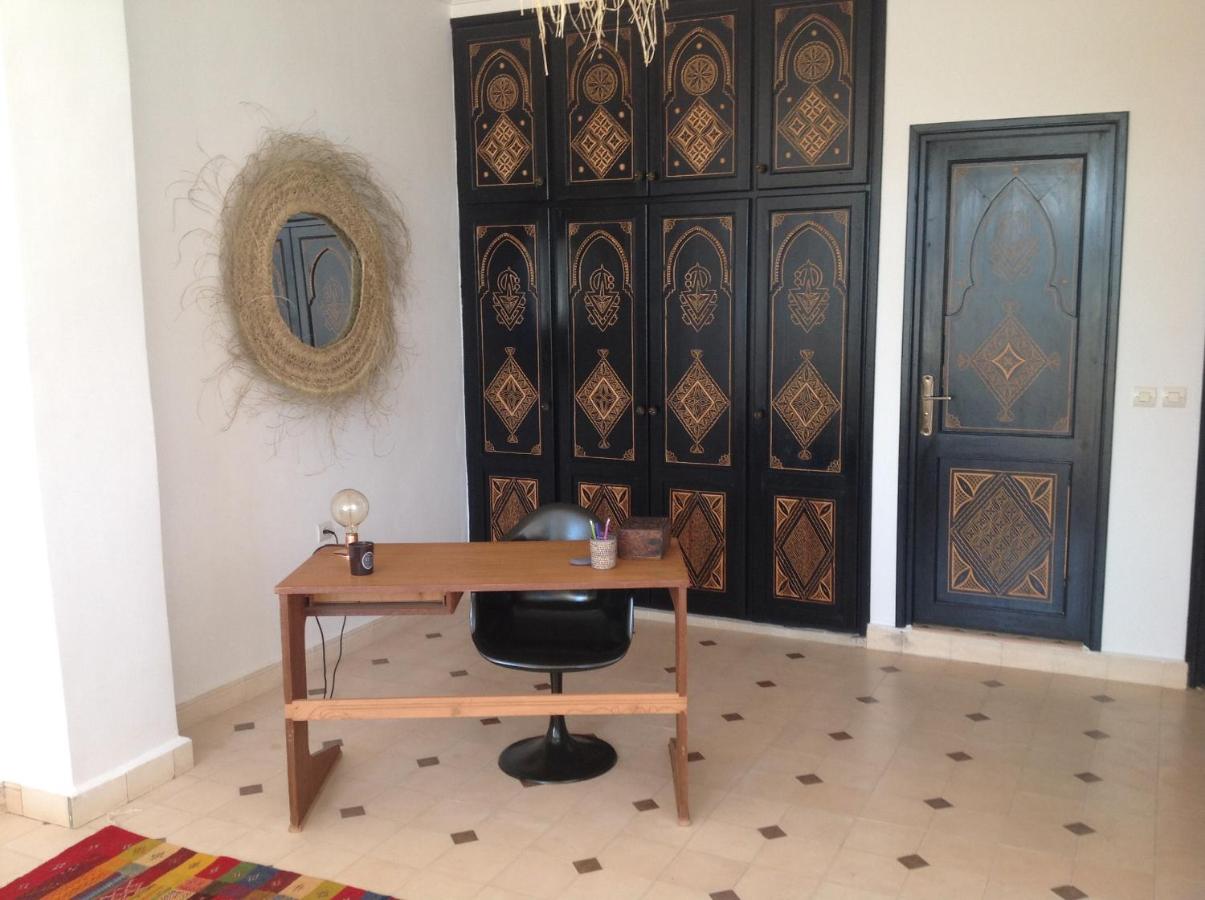 Suite Lit King-Size - Vue sur Piscine