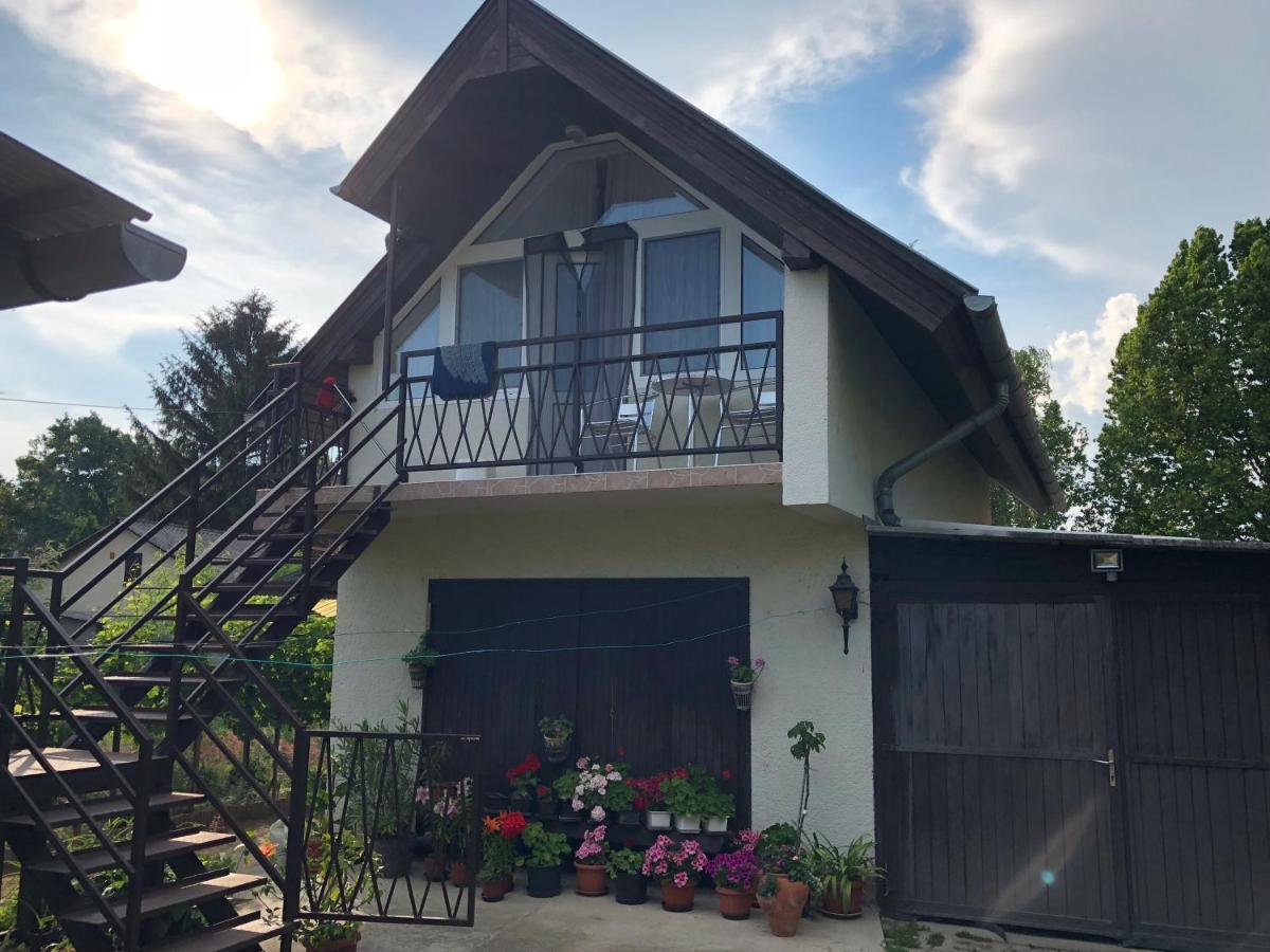 Liget apartman - Chambres d’hôtes