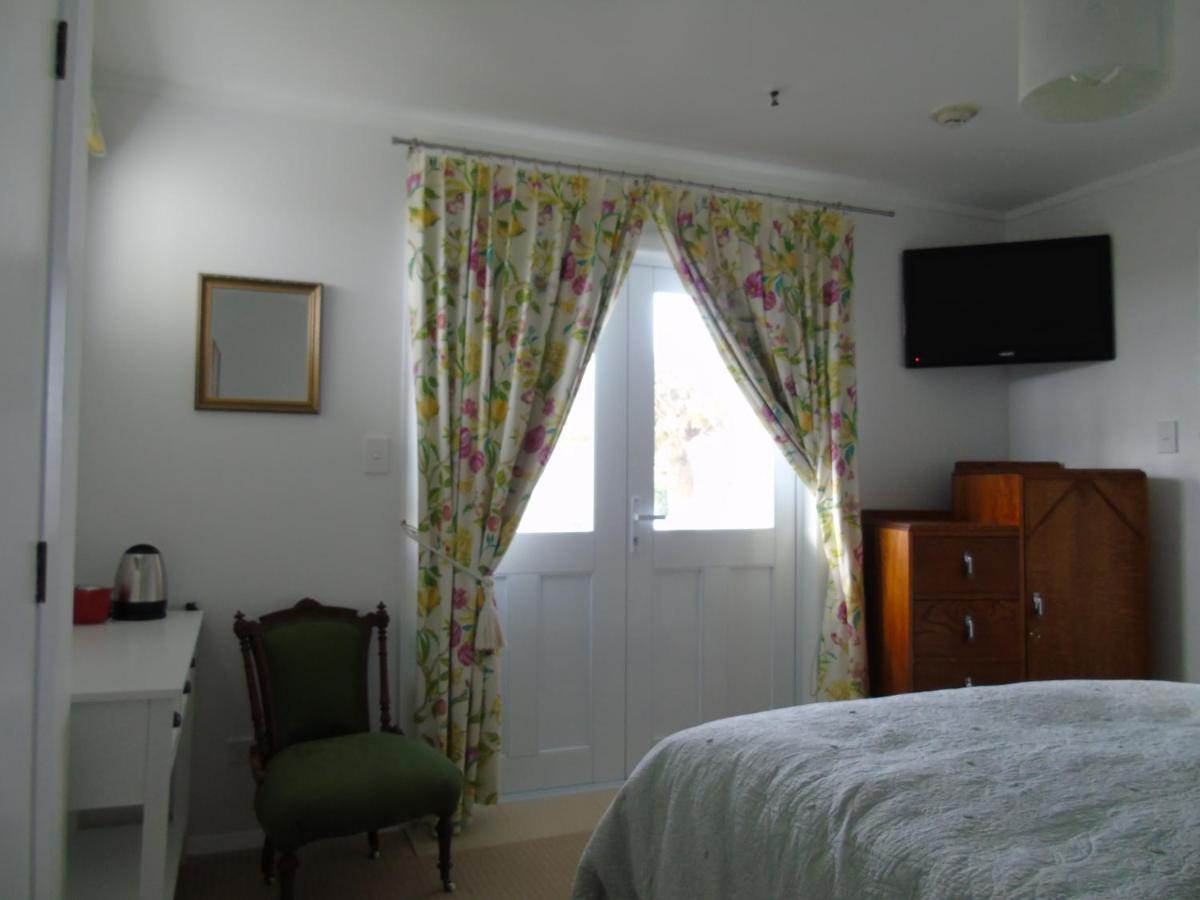 Queen Room - Porch Access