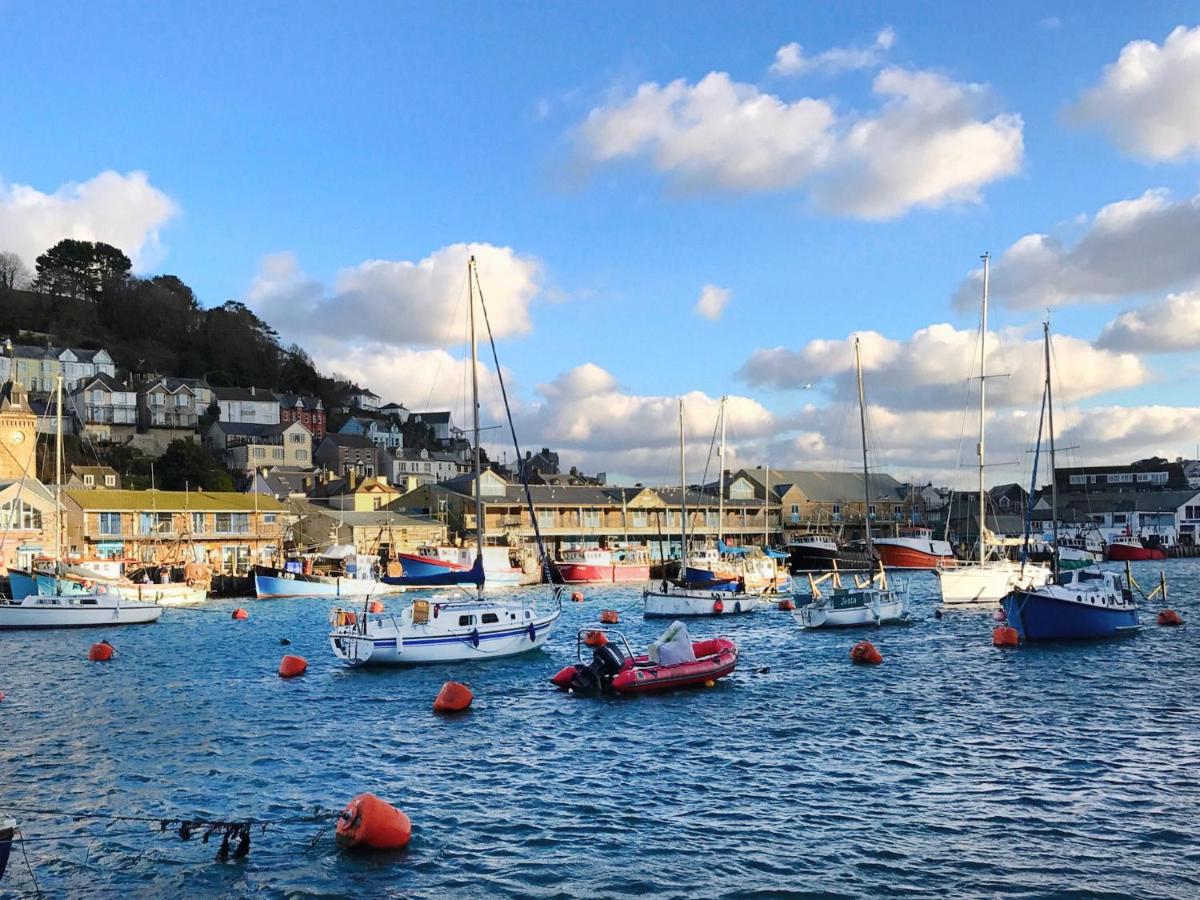 Jolly Sailor Inn - THE OLDEST PUB IN LOOE - Family run and full of charm and character - Chambres d'hôtes Looe