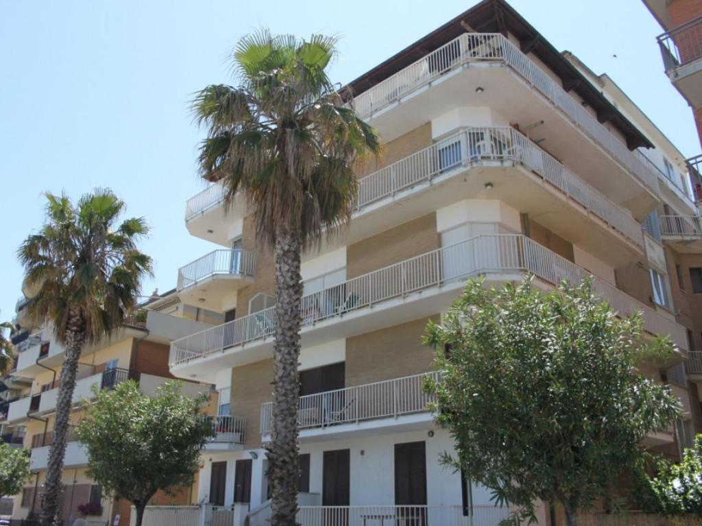 Casa Vacanza Momi prima fila mare - Bed and Breakfast San Benedetto del Tronto