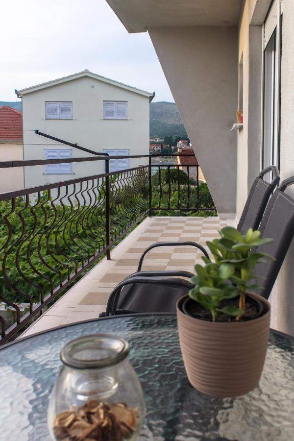 Apartman Karlo Antonio - B&B