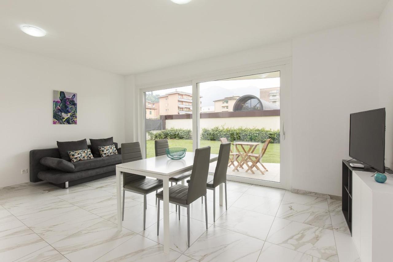 One-Bedroom Apartment with Garden View