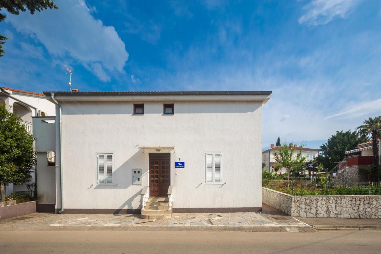 Apartment Miranda - Bed and Breakfast Malinska