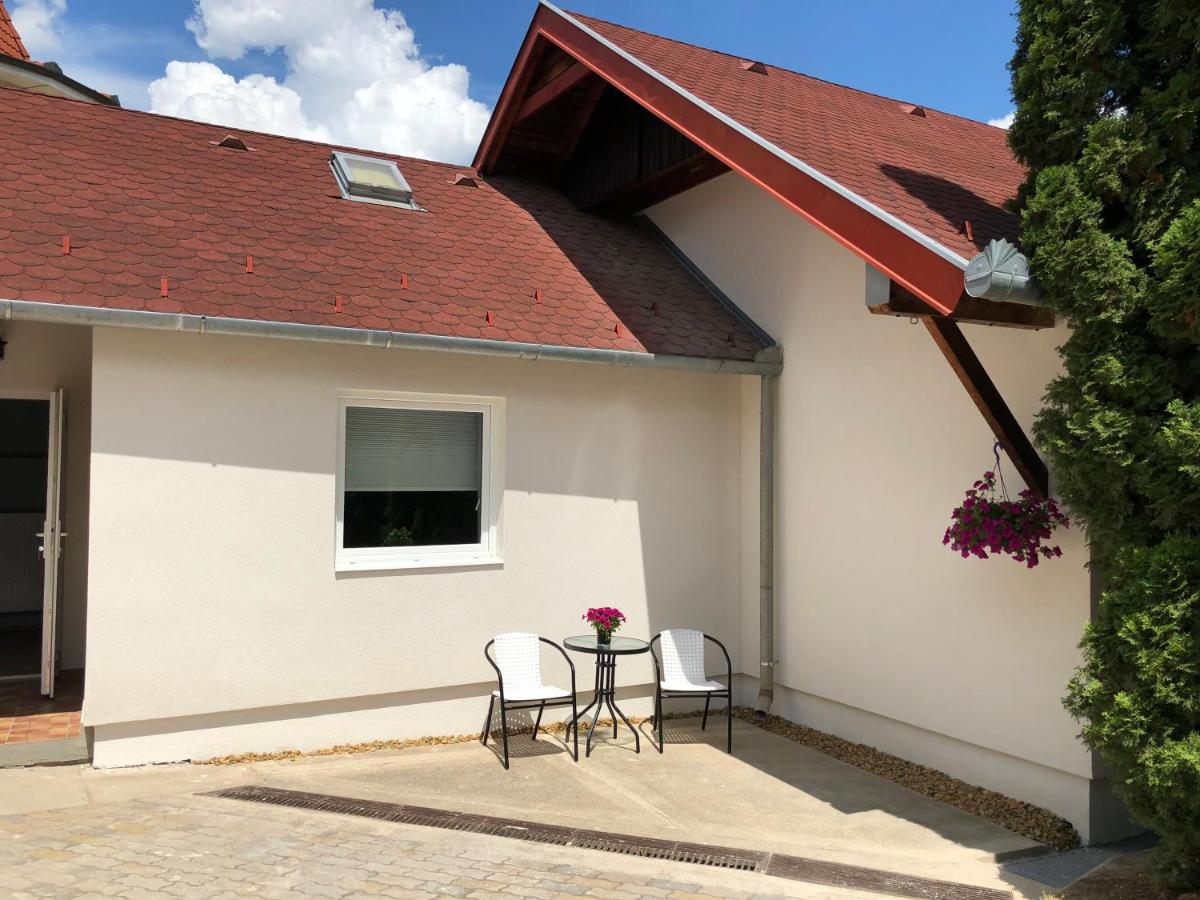White Crow House - Ferienwohnung