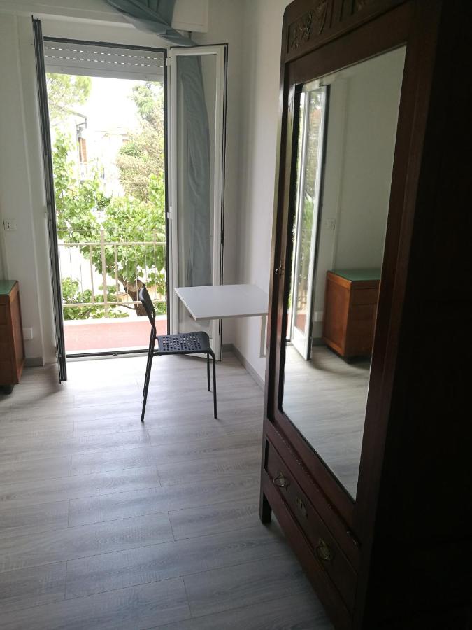 Camera Singola con Bagno in Comune