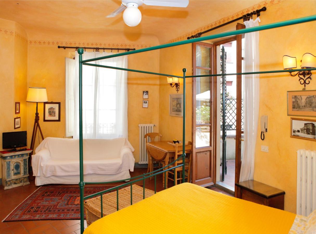 Deluxe Studio