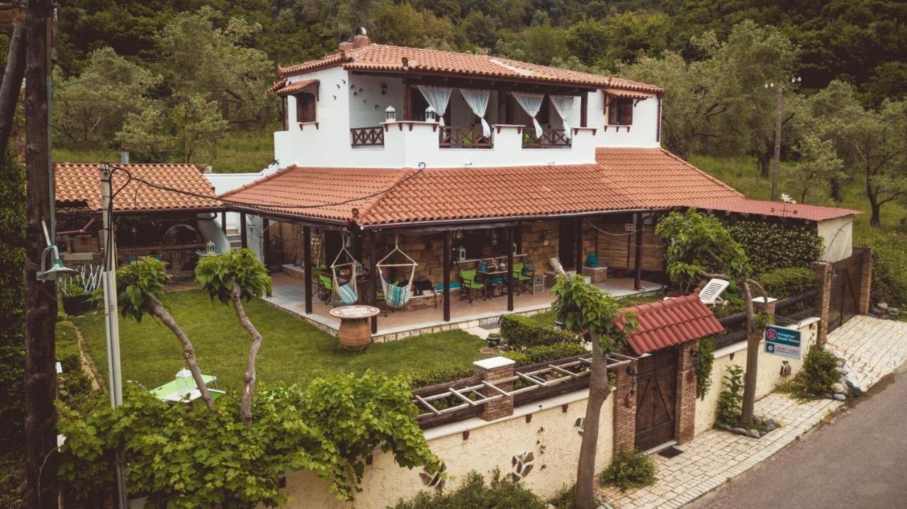 Kalogirou Stone House - Bed and Breakfast