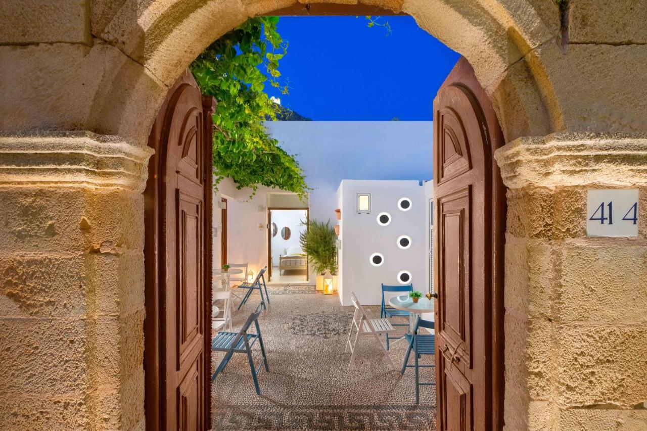 Lindos Citrin Studios - Bed and Breakfast