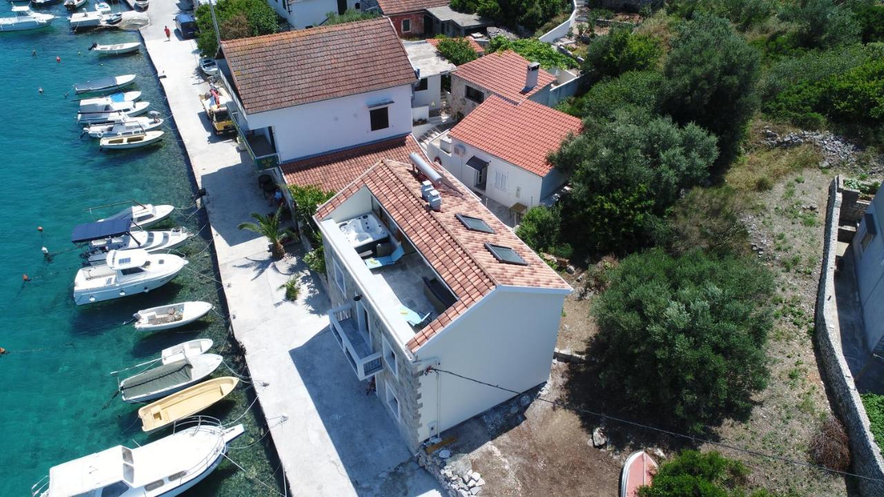 Kuća za odmor Đeni - B&B