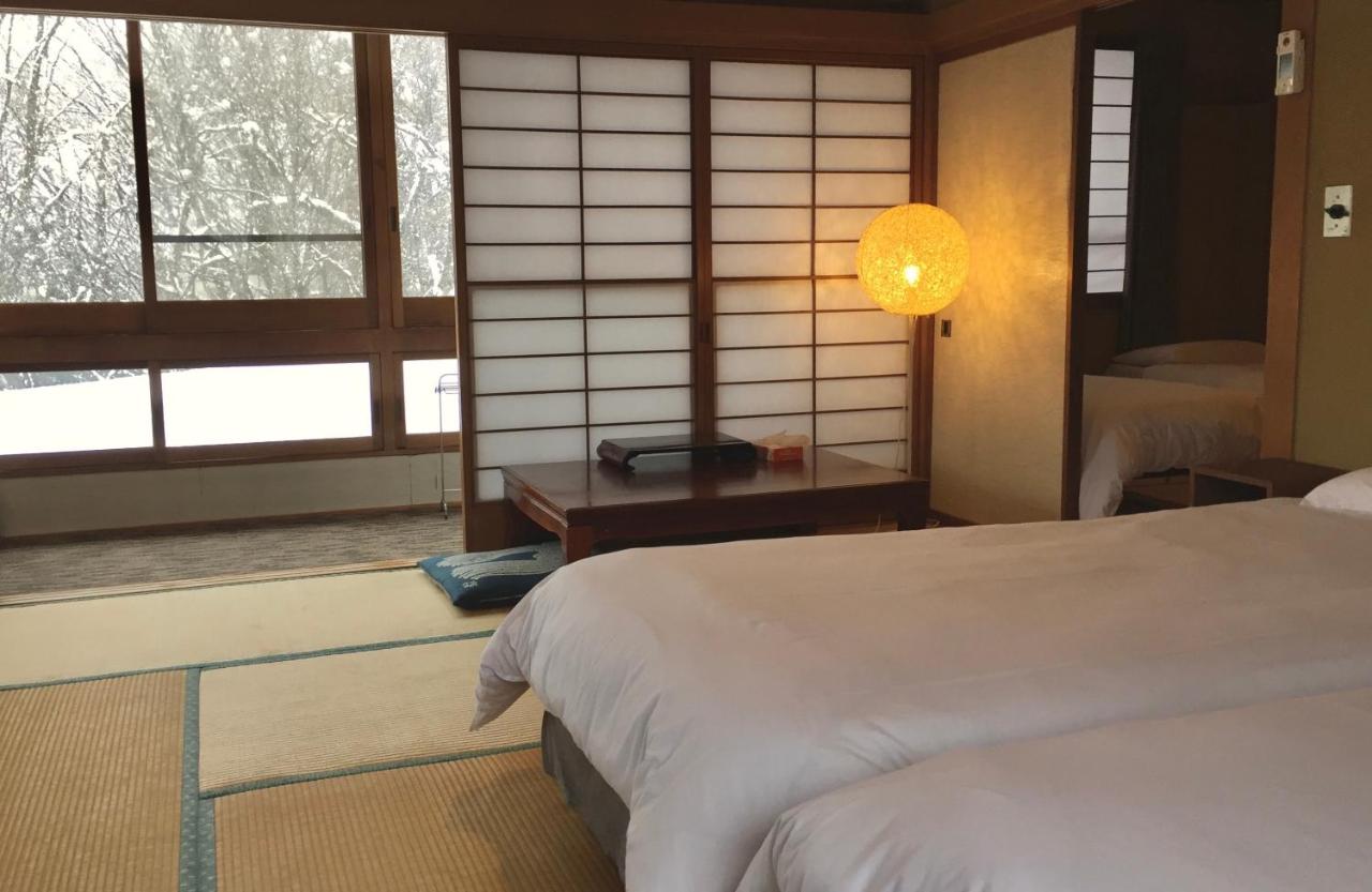 Family Room with Tatami Area and Mountain View