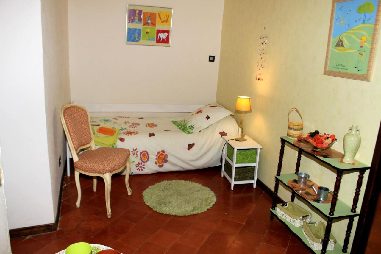 Chambre Triple avec Salle de Bains Privative