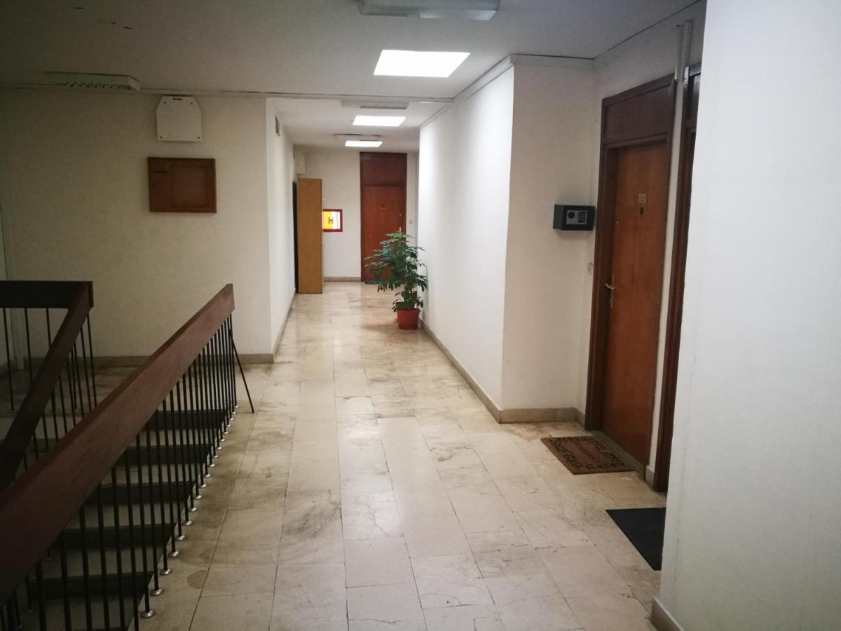 Apartman Doris,self check in - Chambres d’hôtes Split