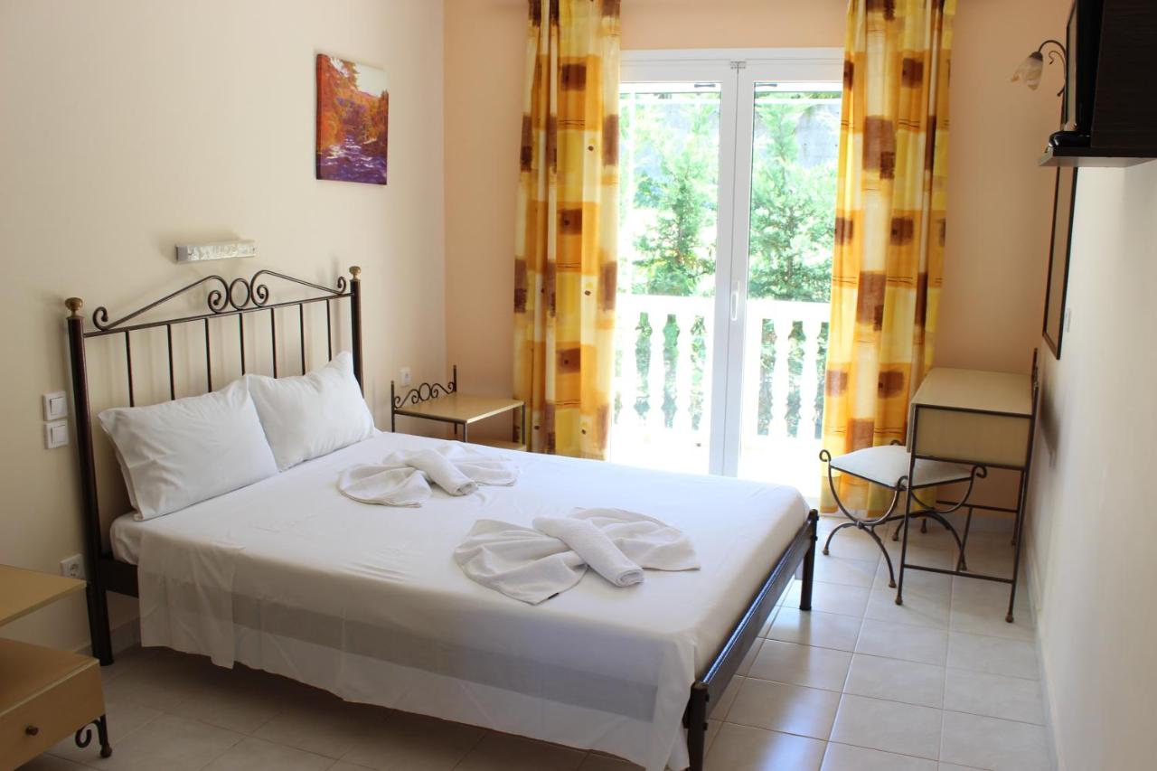 Turtle Beach Apartment - B&B Marathias