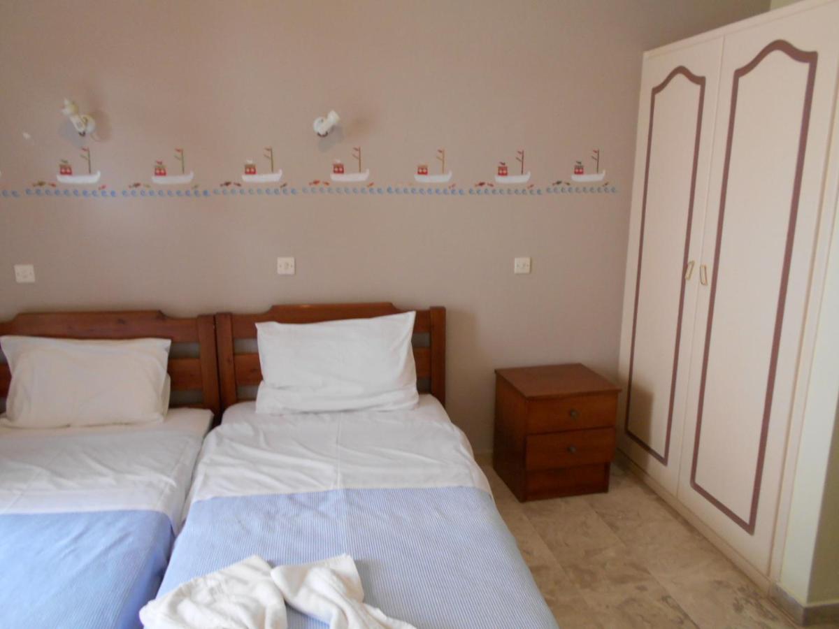 Familienzimmer mit seitlichem Meerblick