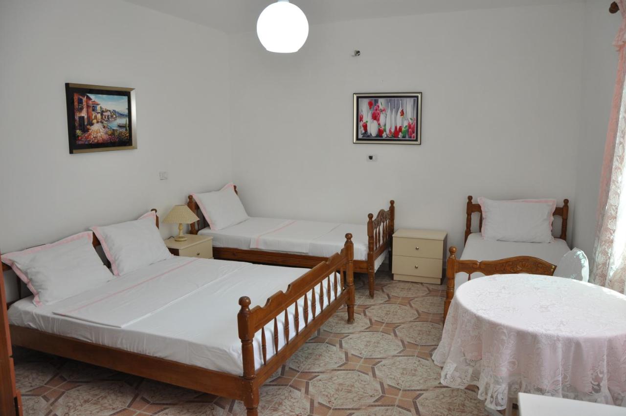 Habitación Familiar con vistas al jardín