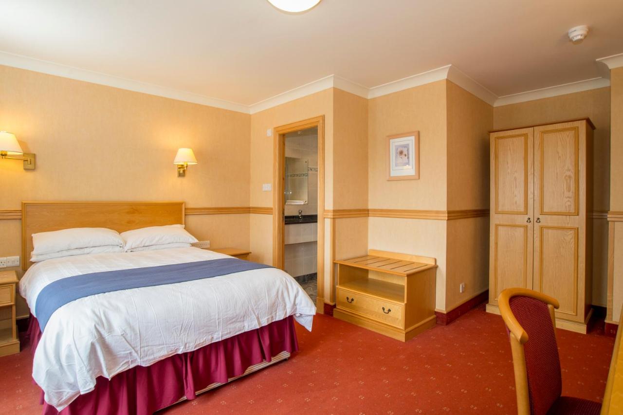 Chambre Double ou Lits Jumeaux avec Salle de Bains