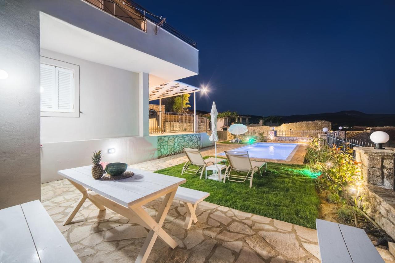 Villa Provenza - Ferienwohnung Anafonítria