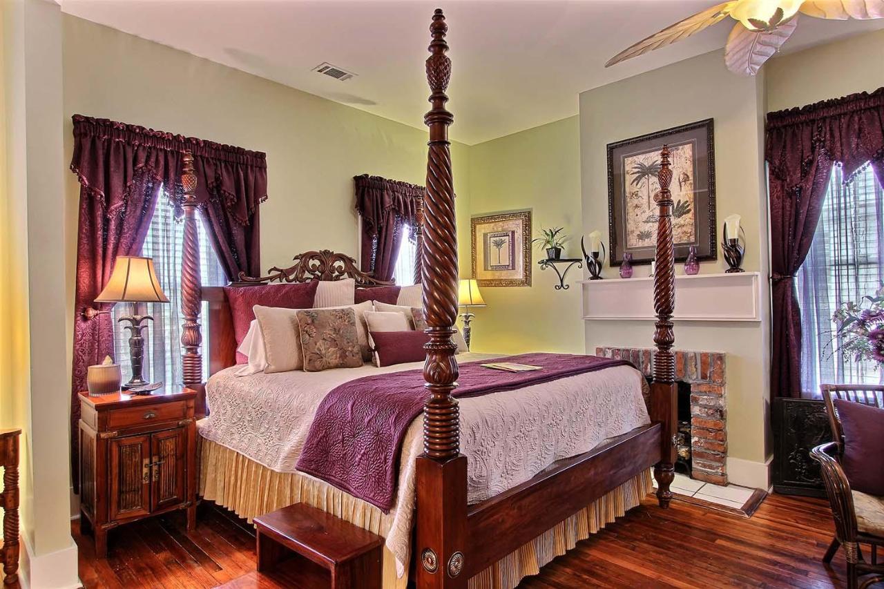 Sabal Palm Suite