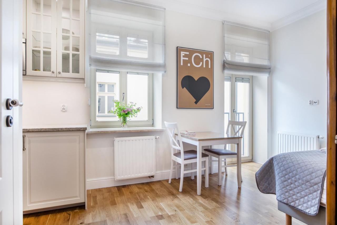 Studio Apartment
