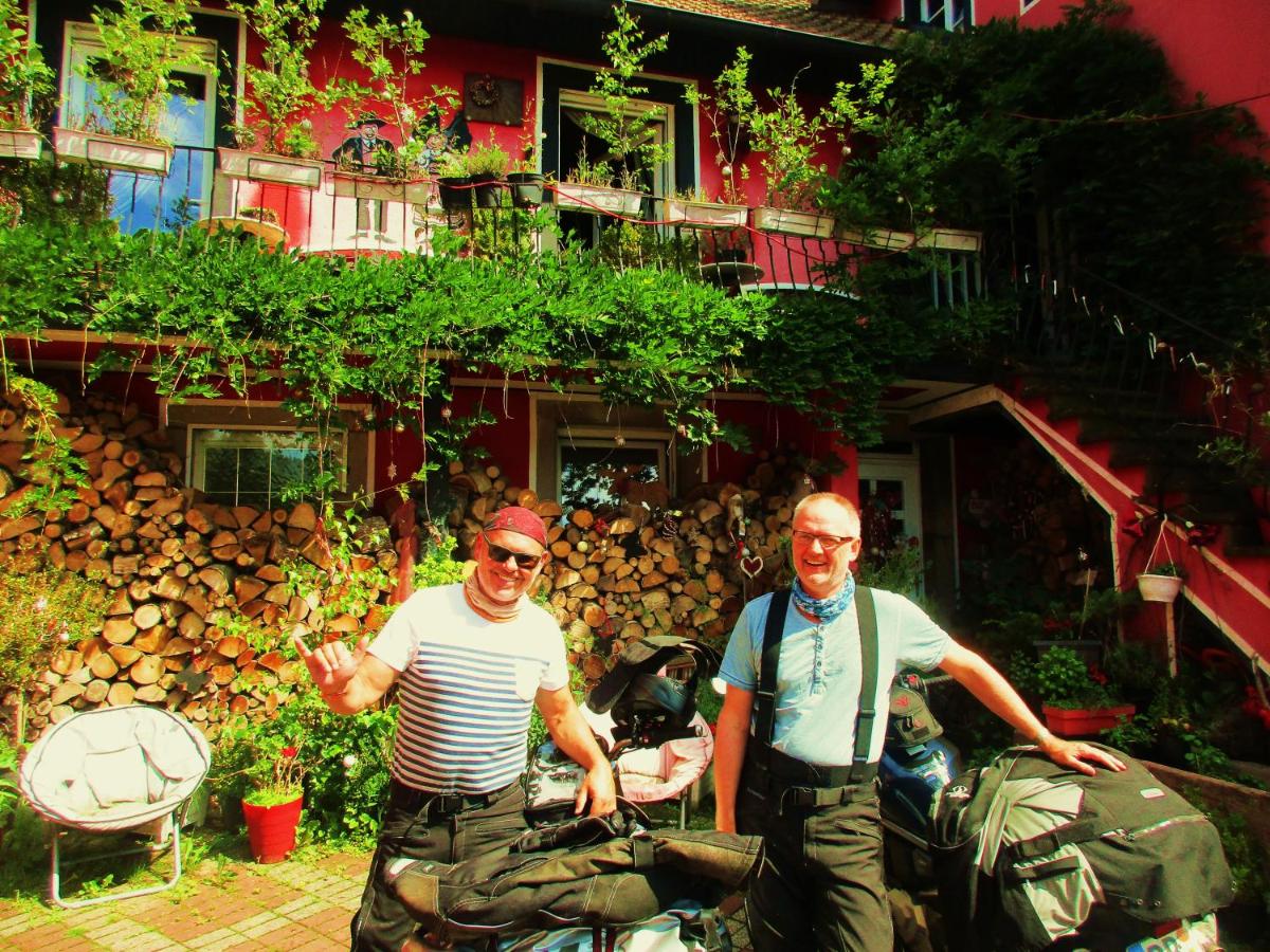 Tilly's B&B and apartment house - Chambres d’hôtes