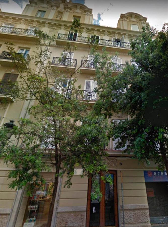FLORIT FLATS - LUXURY Apartment with Balcony - 4 Guests - City Centre - B&B Valencia