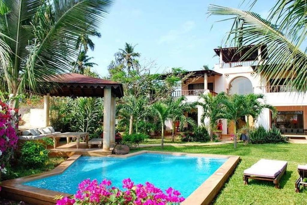 Villa Volandrella - in front of Watamu Beach - B&B Watamu