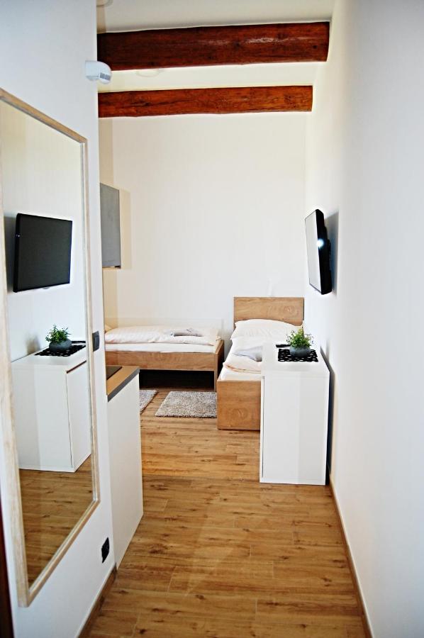 Standard Studio