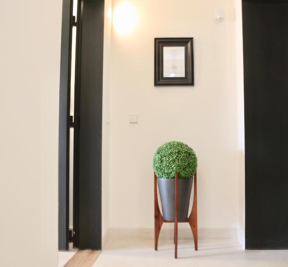 Luxury Apartment by MyPlaceForYou, very quiet, close to Time Out Market Lisbon - B&B