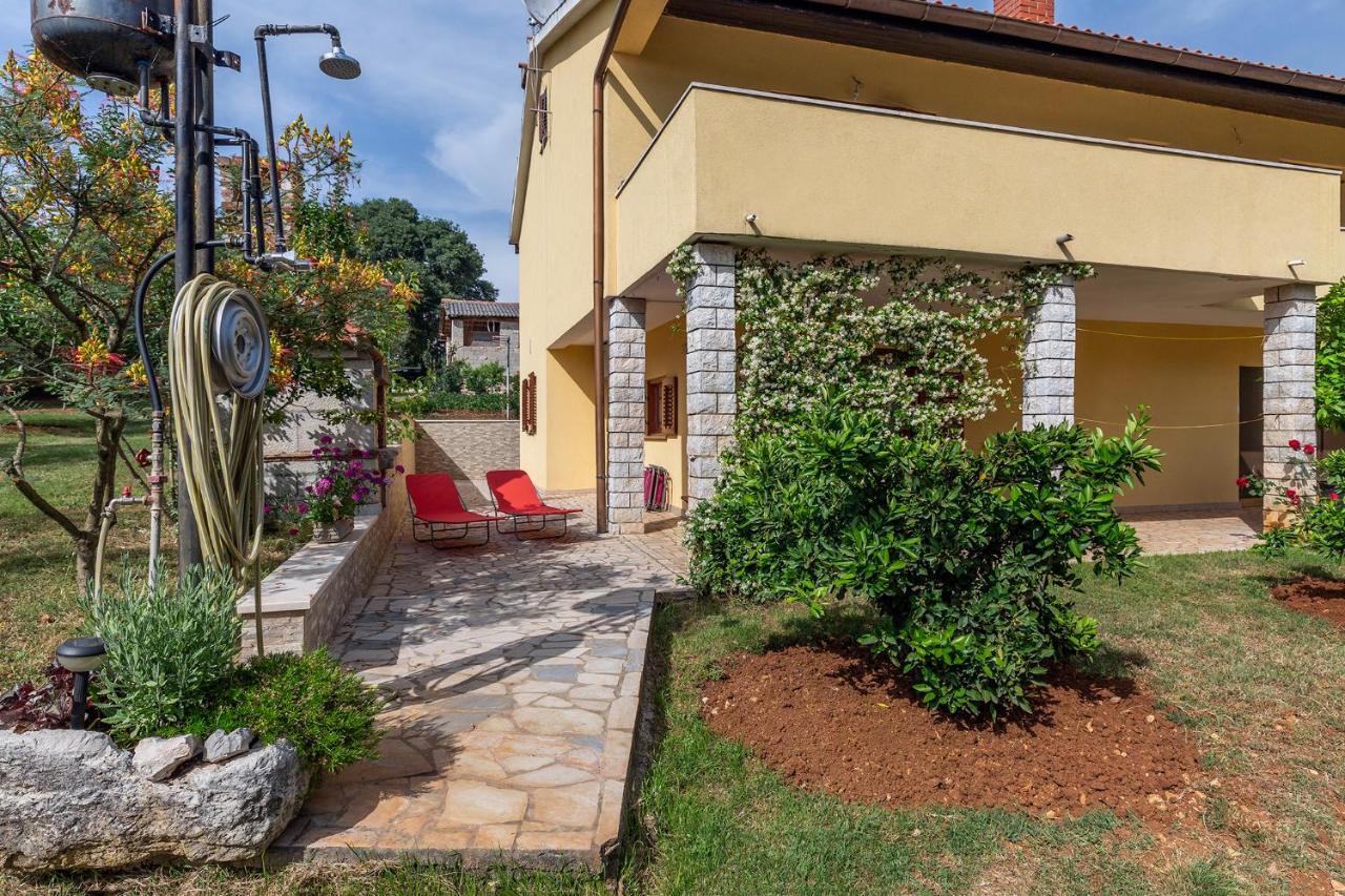 Apartamento de 2 dormitorios con patio


