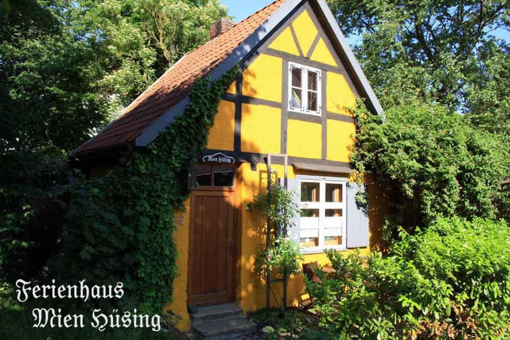 B&B Stralsund - Ferienhaus Mien Hüsing - Bed and Breakfast Stralsund