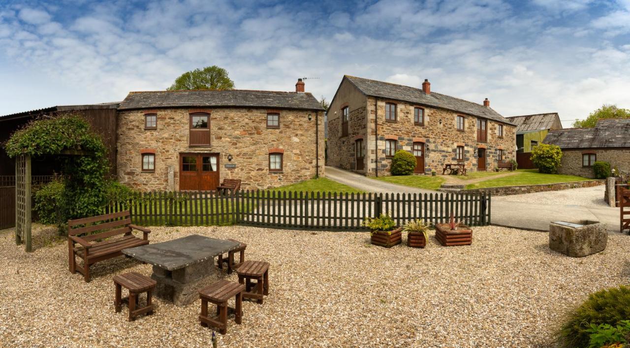 B&B Wadebridge - Tregolls Farm Cottages - Bed and Breakfast Wadebridge