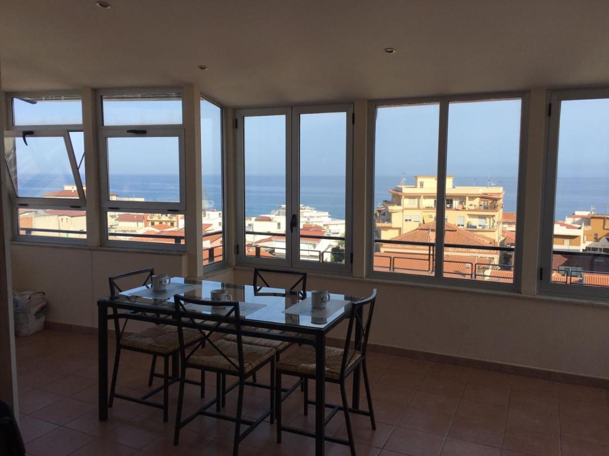 Blue Sky Apartments - B&B