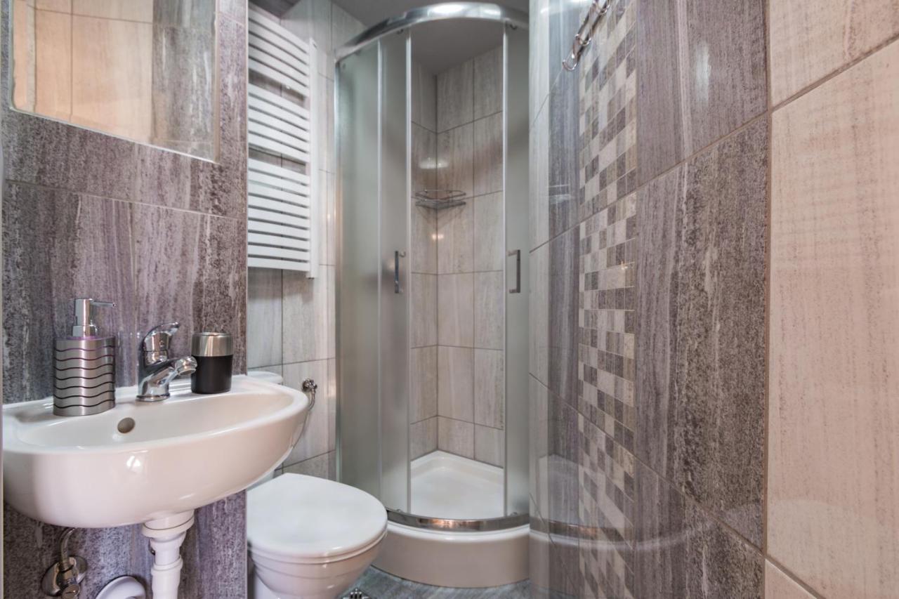 Double or Twin Room with Private Bathroom