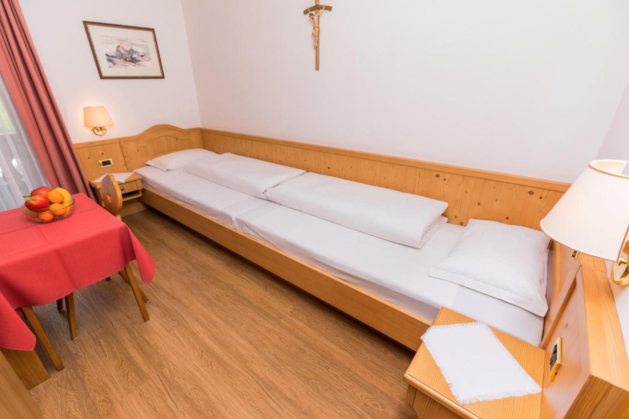 Petite Chambre Lits Jumeaux