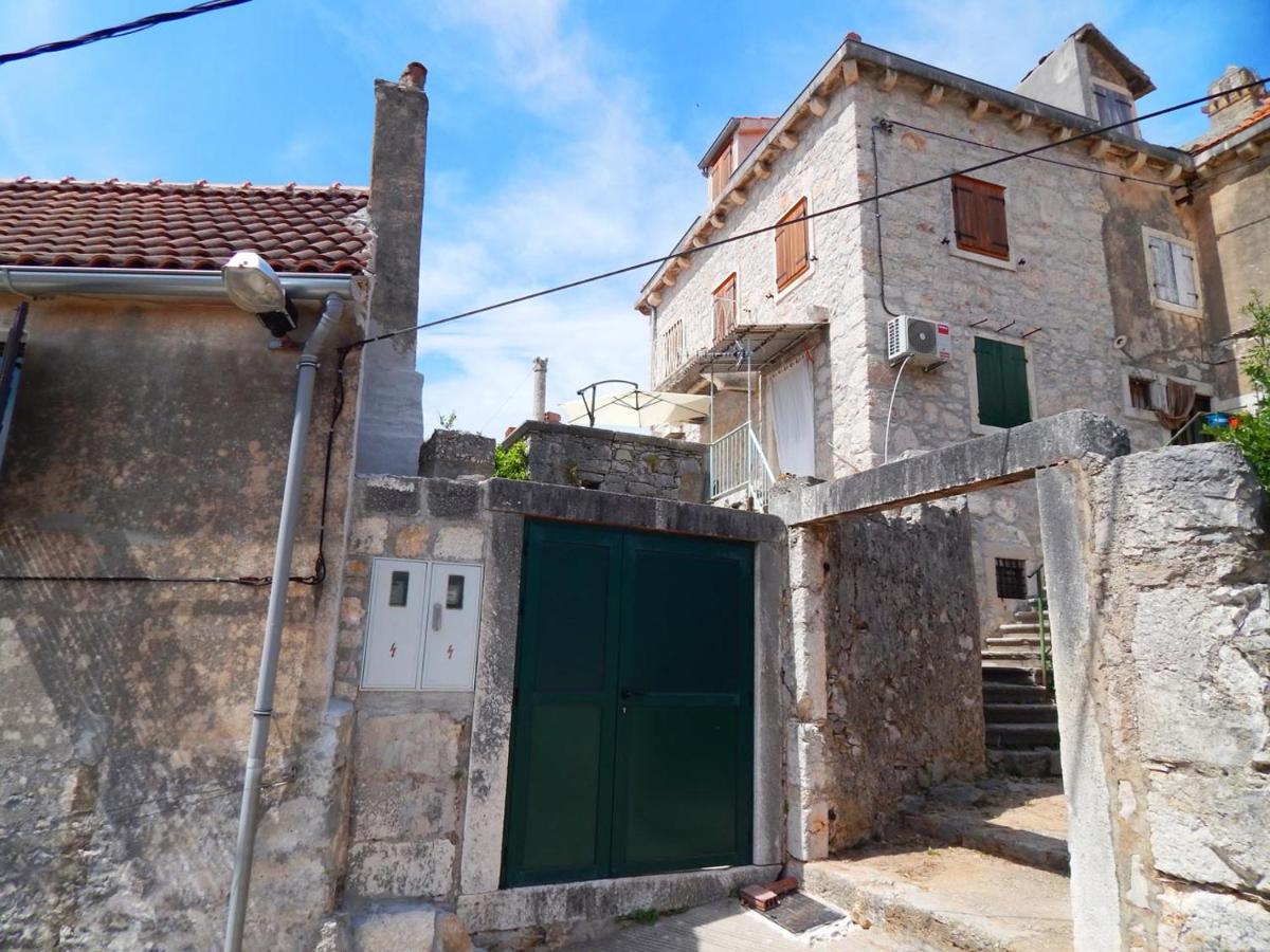 Apartman Keti - Ferienwohnung Milna