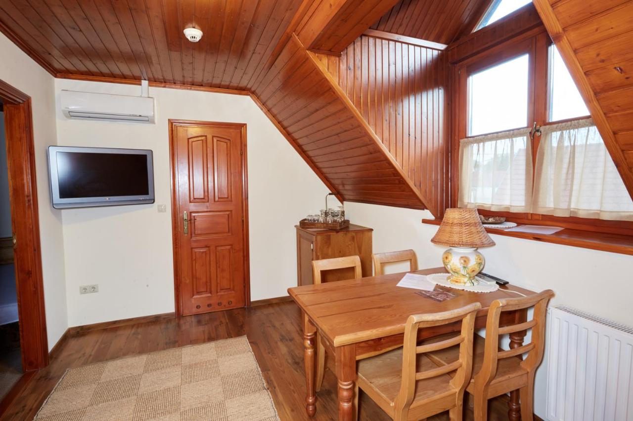 Chambre Familiale avec Salle de Bains Commune