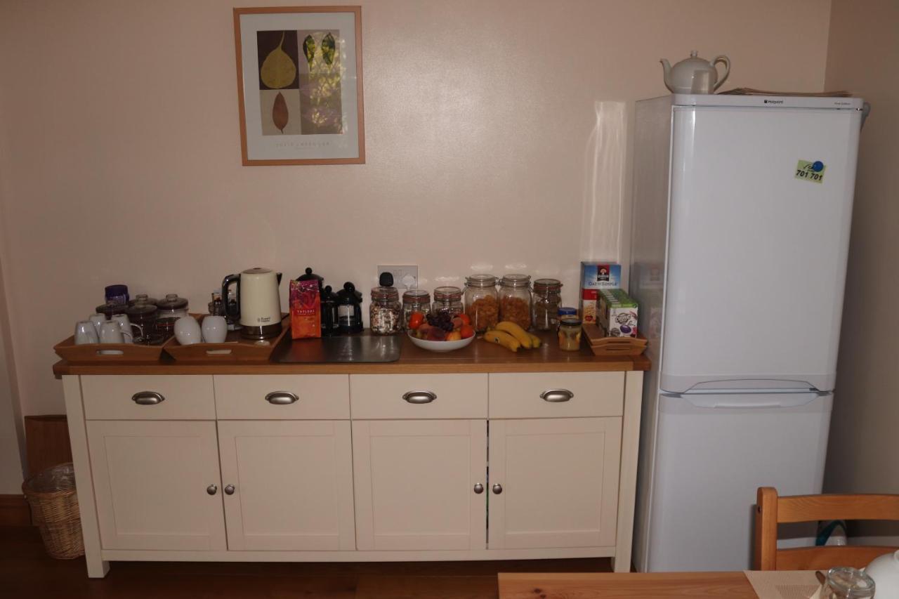 Highworth House - Bed and Breakfast Swindon