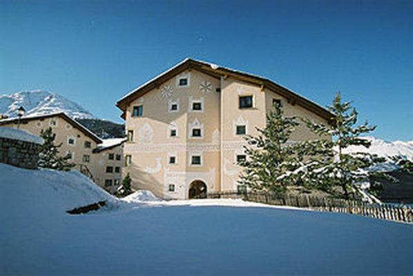 Chesa Delfin - Bed and Breakfast